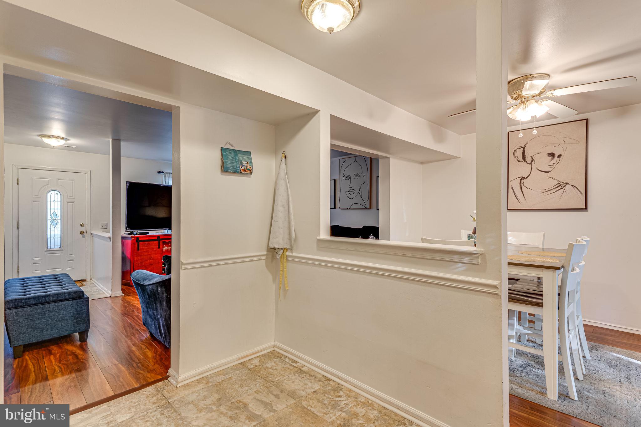 HUNTINGTON NEIGHBORHOOD - Residential