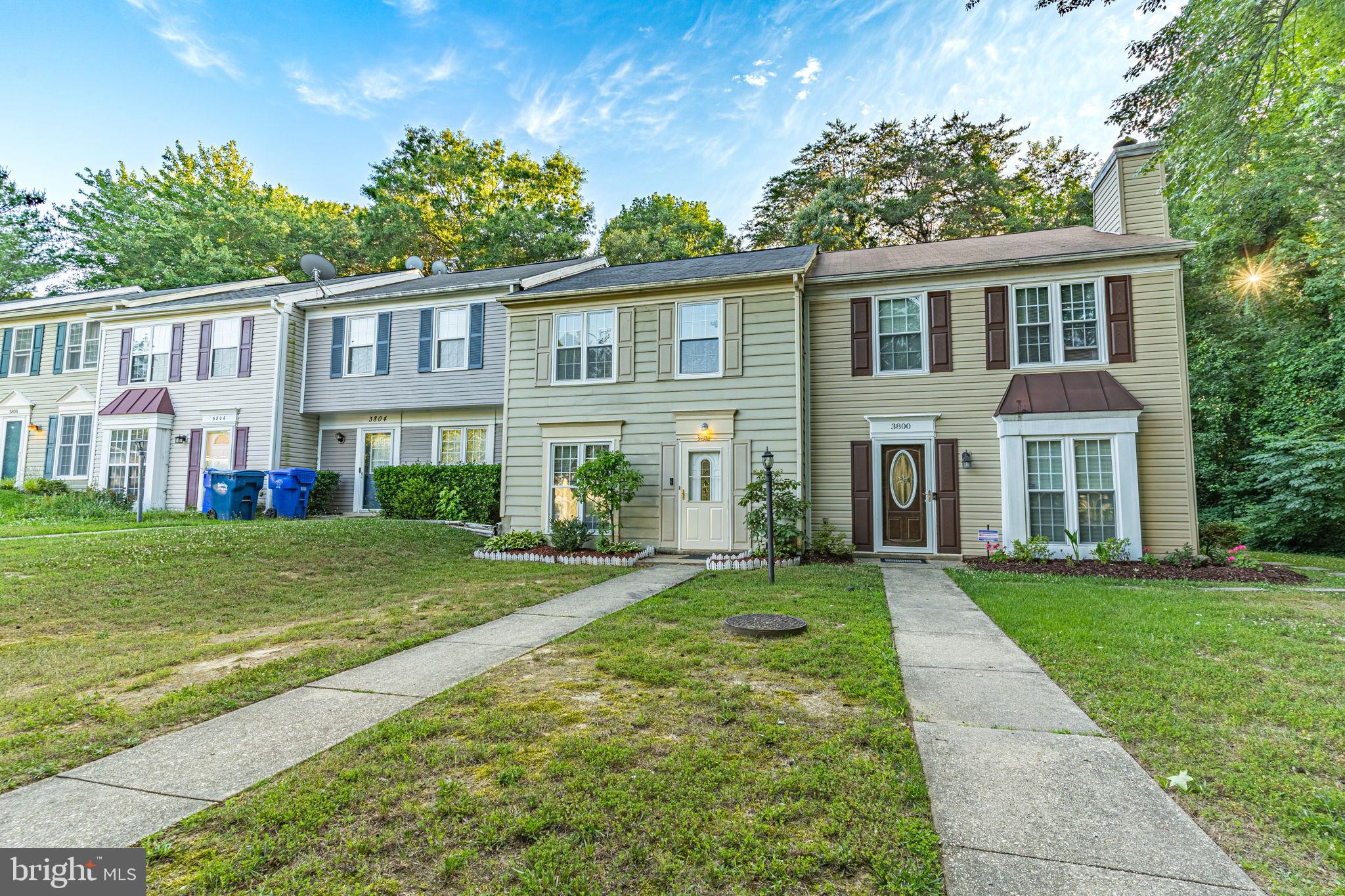 HUNTINGTON NEIGHBORHOOD - Residential