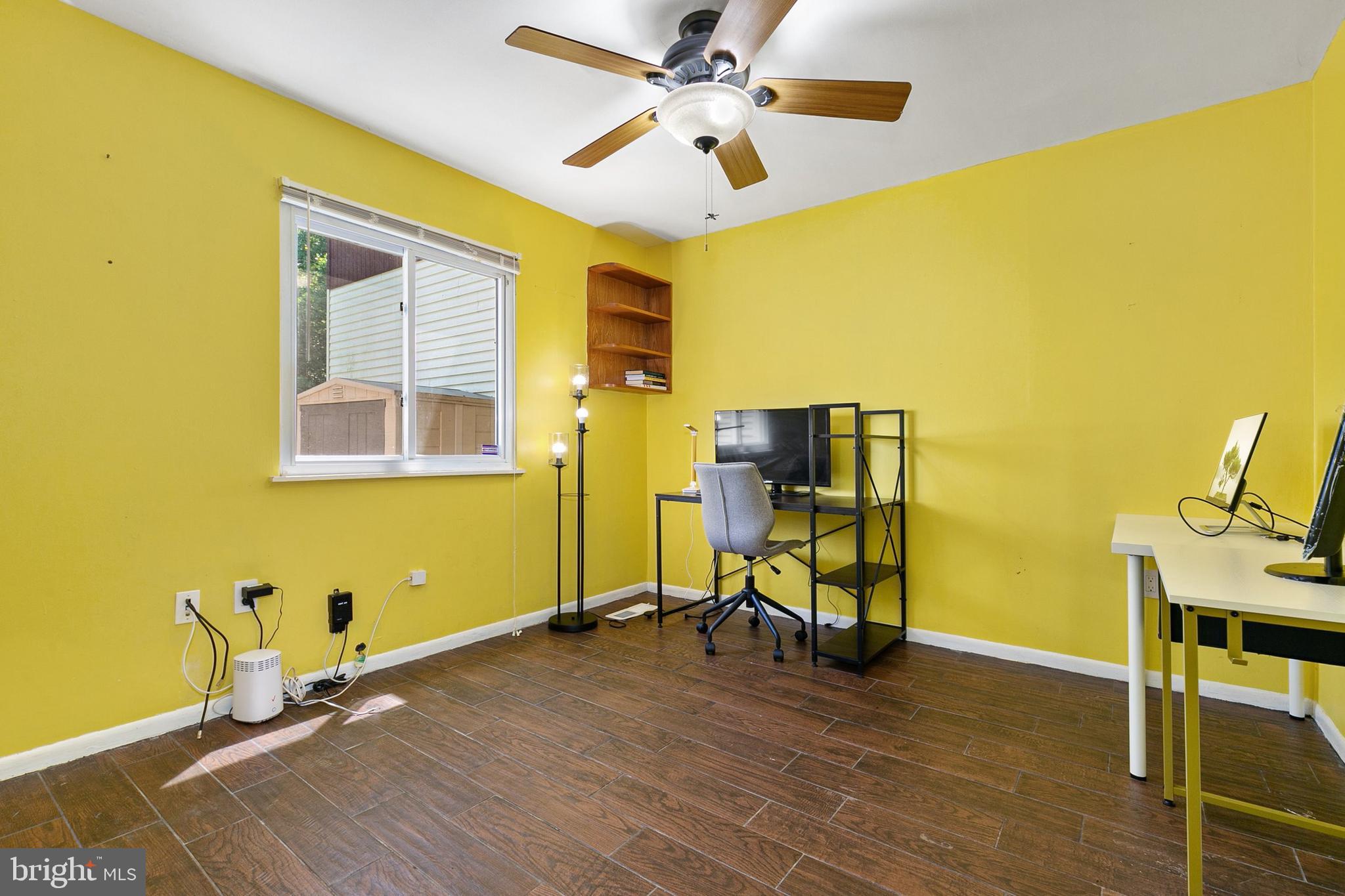 NEWPORT ESTATES - Residential