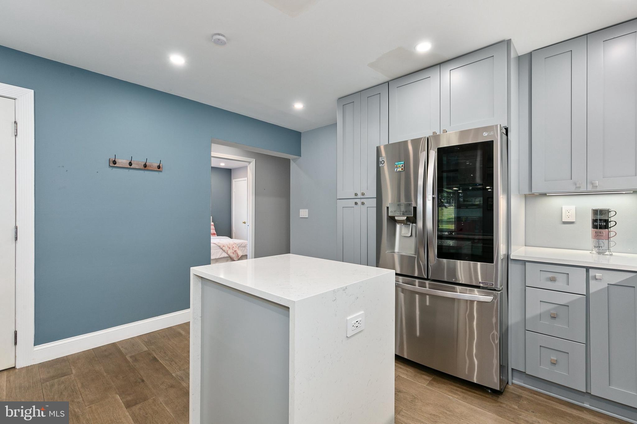 NEWPORT ESTATES - Residential