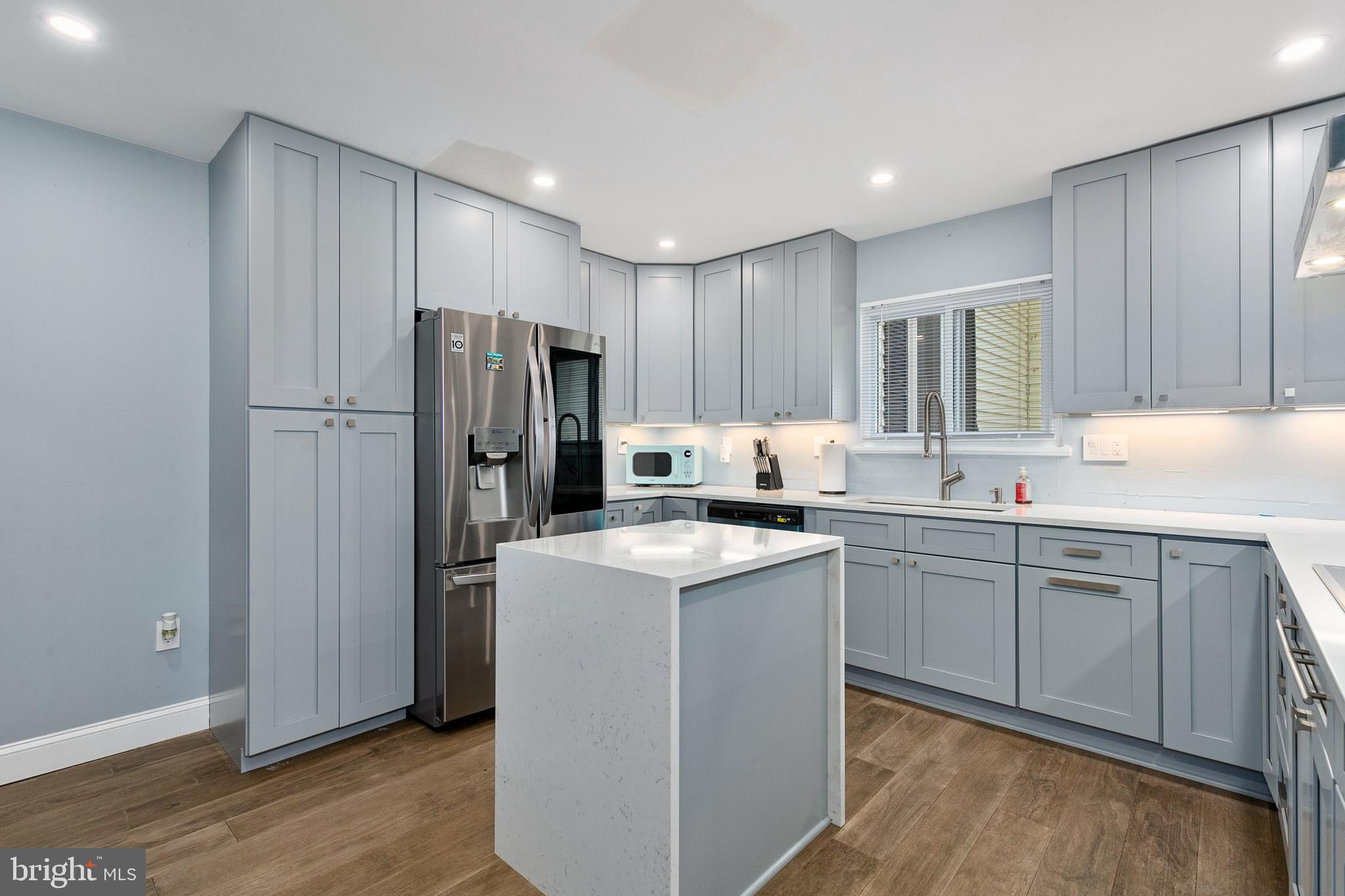 NEWPORT ESTATES - Residential