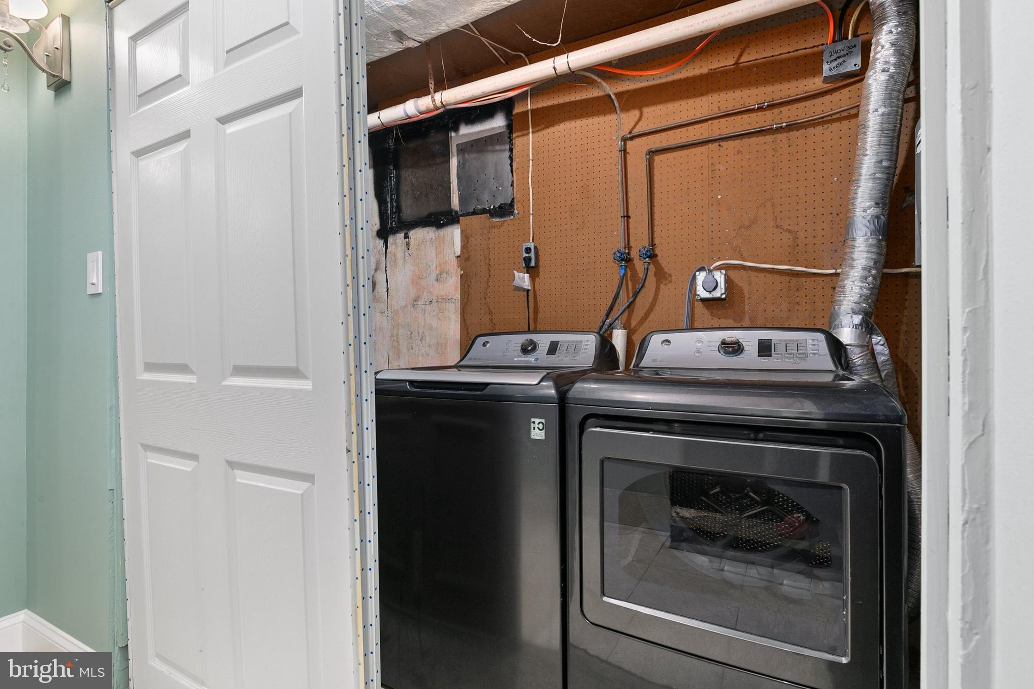 NEWPORT ESTATES - Residential