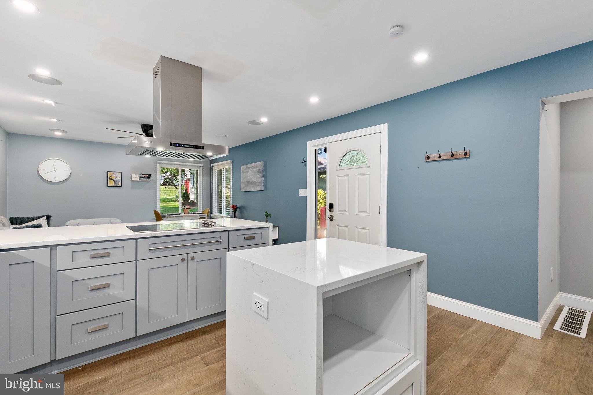 NEWPORT ESTATES - Residential