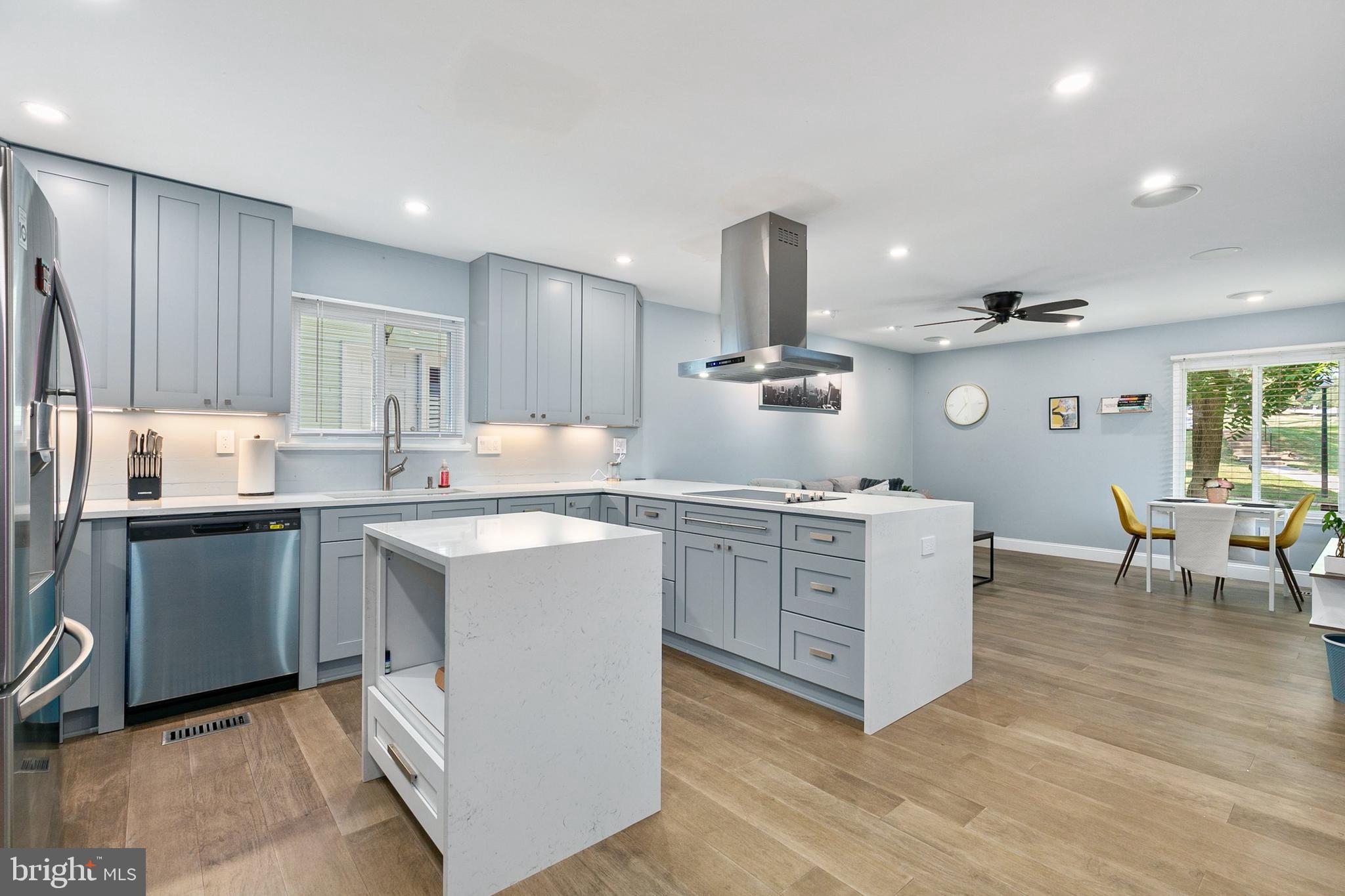 NEWPORT ESTATES - Residential