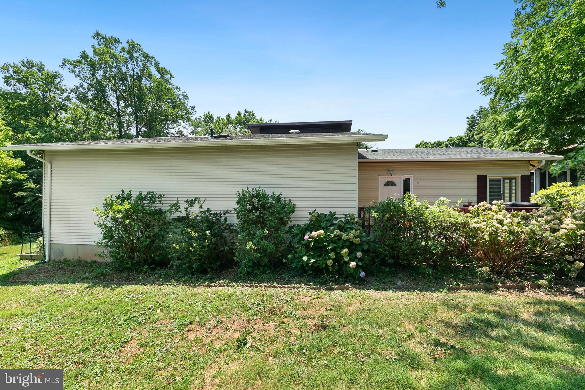 NEWPORT ESTATES - Residential