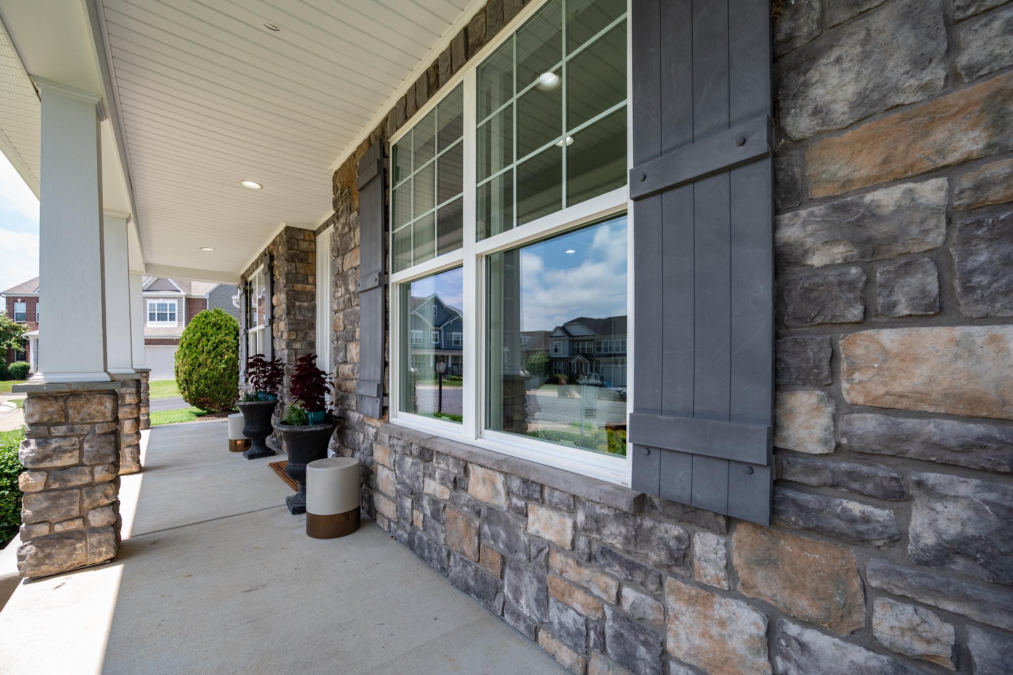 5576 JAMES YOUNG WAY