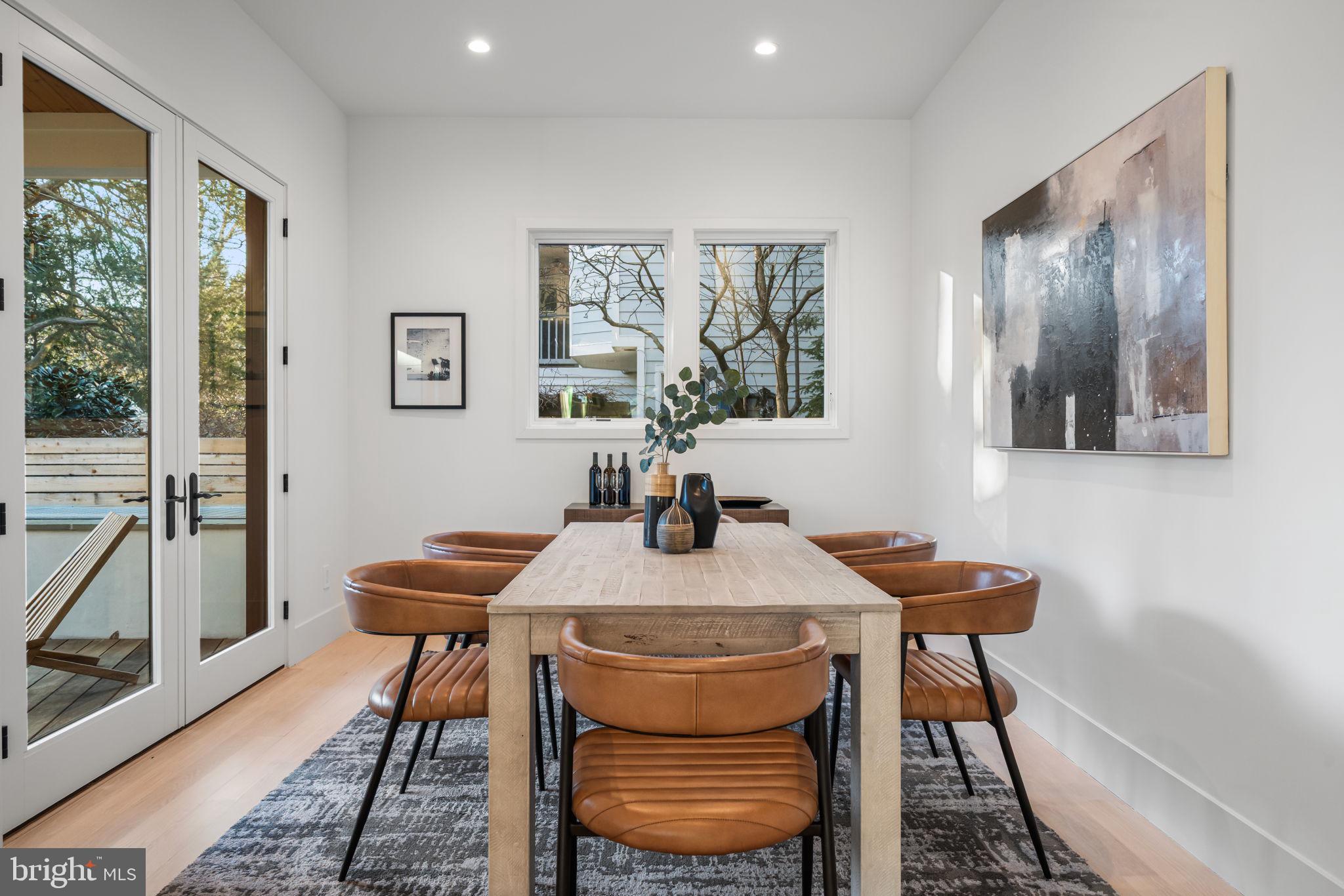 ARLINGTON FOREST - Residential