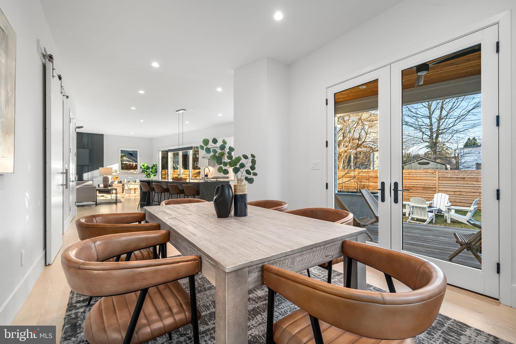 ARLINGTON FOREST - Residential