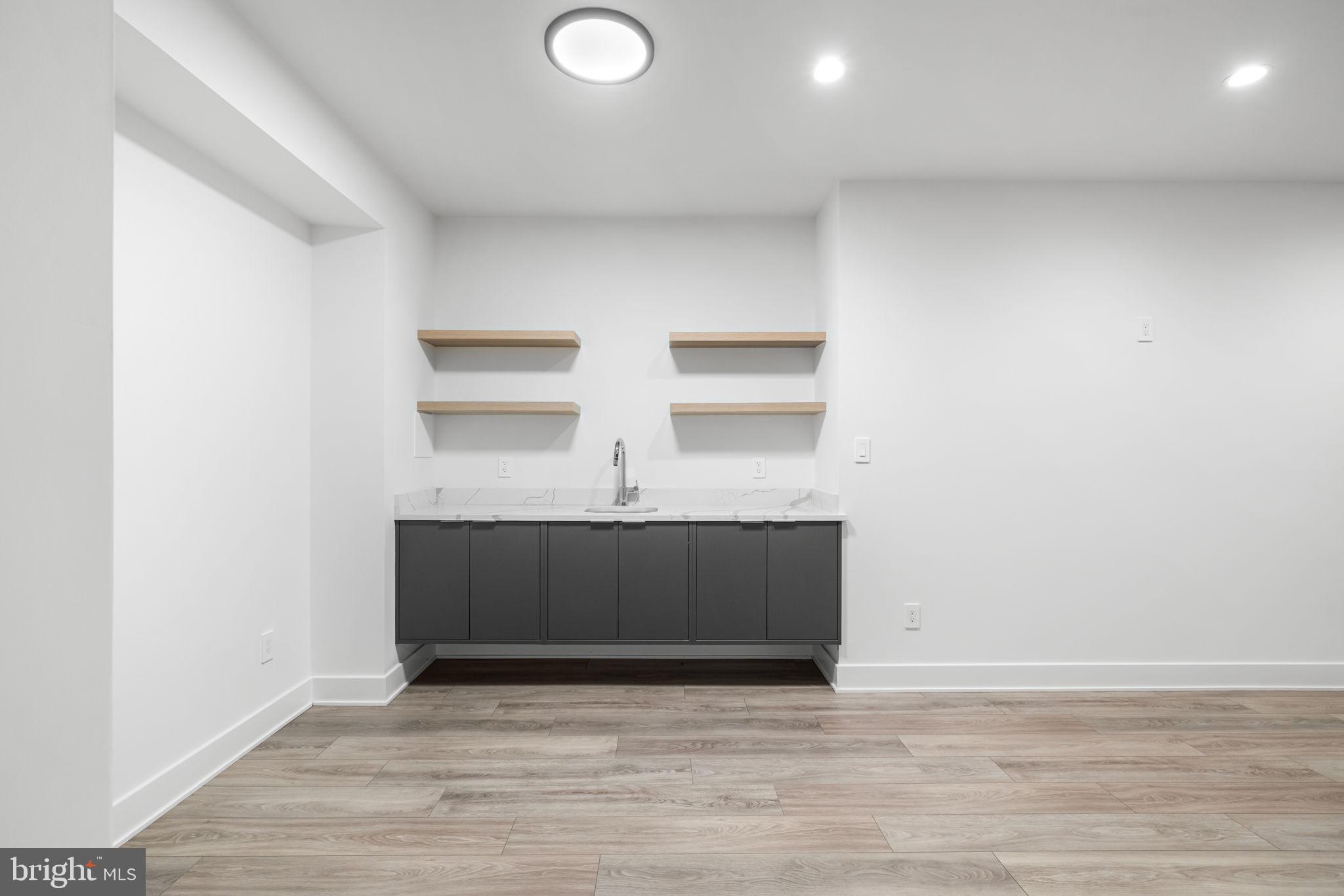 ARLINGTON FOREST - Residential