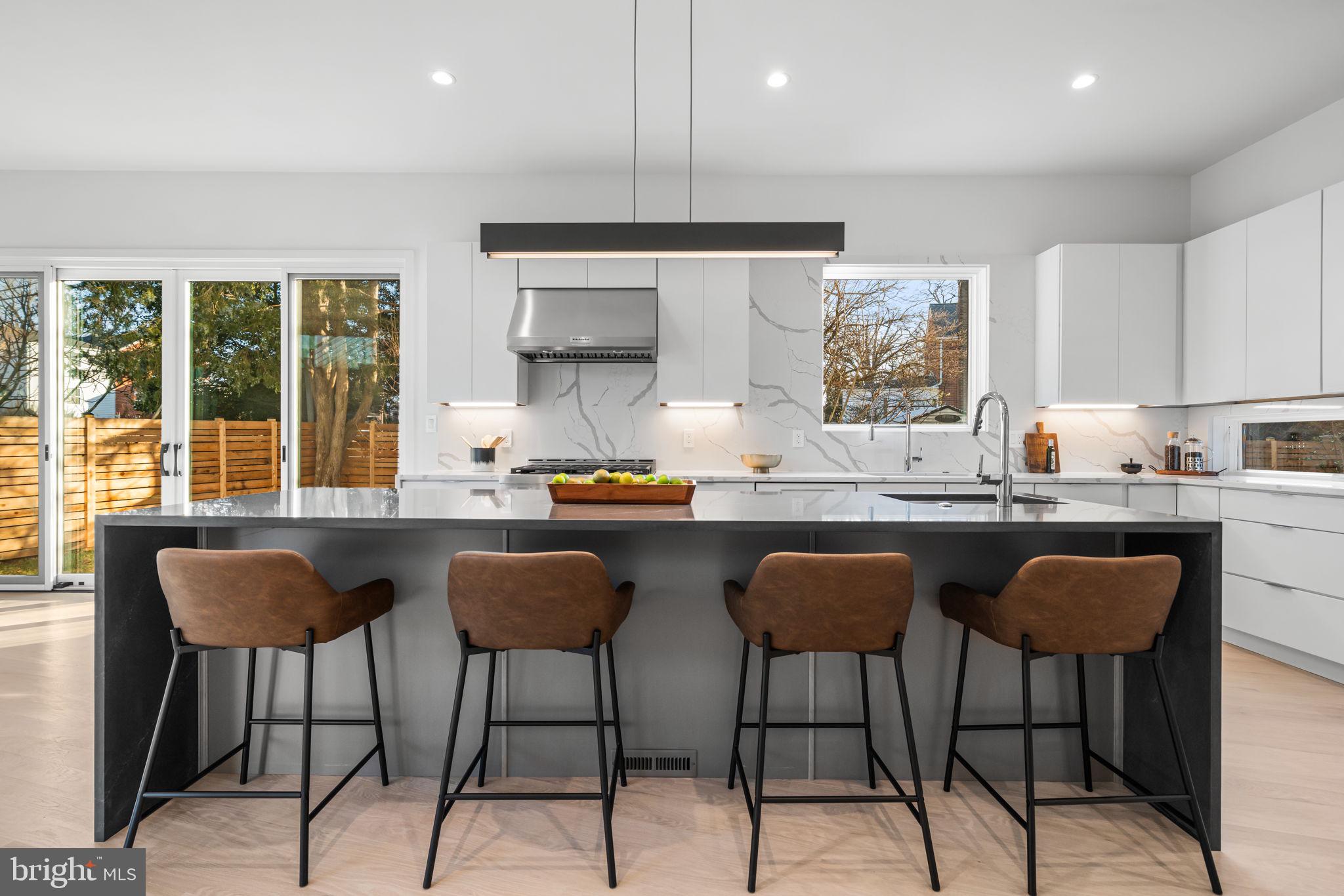 ARLINGTON FOREST - Residential