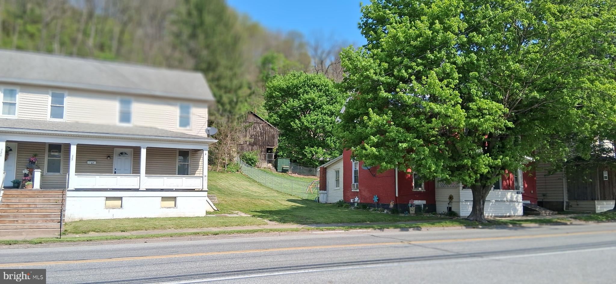 327-329 WEST MAIN ST.