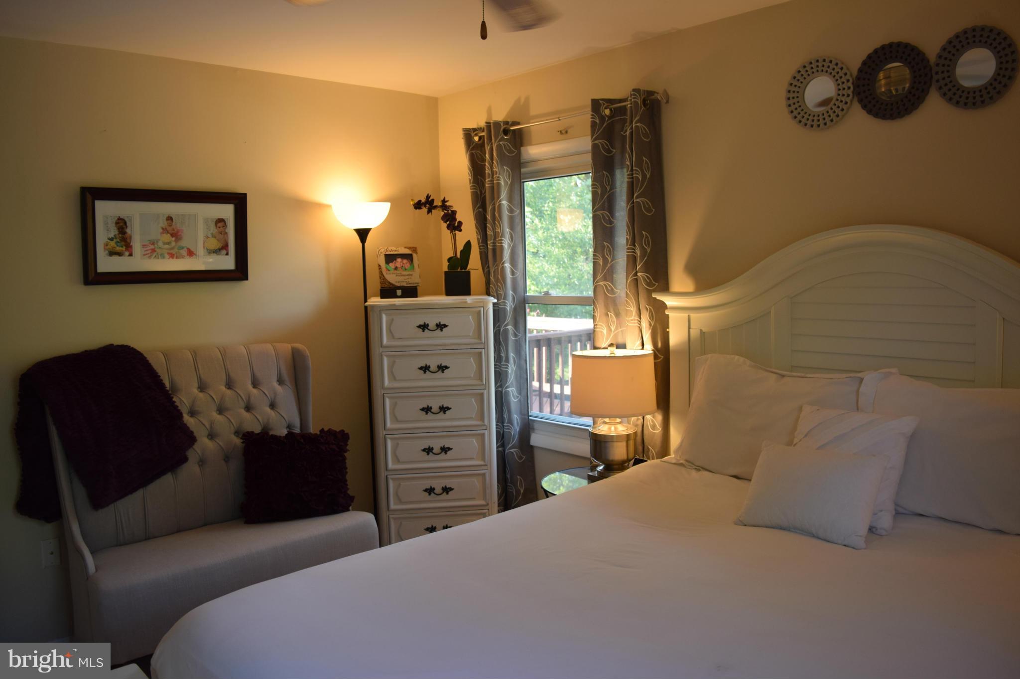 FOUR SEASONS ESTATES - Residential