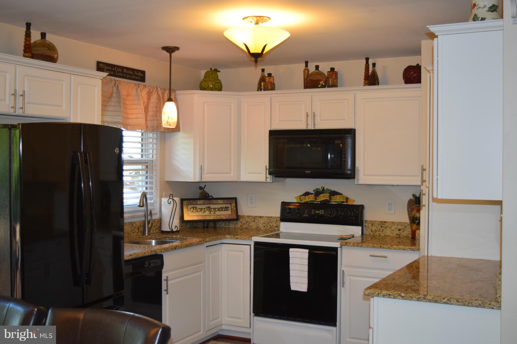 FOUR SEASONS ESTATES - Residential