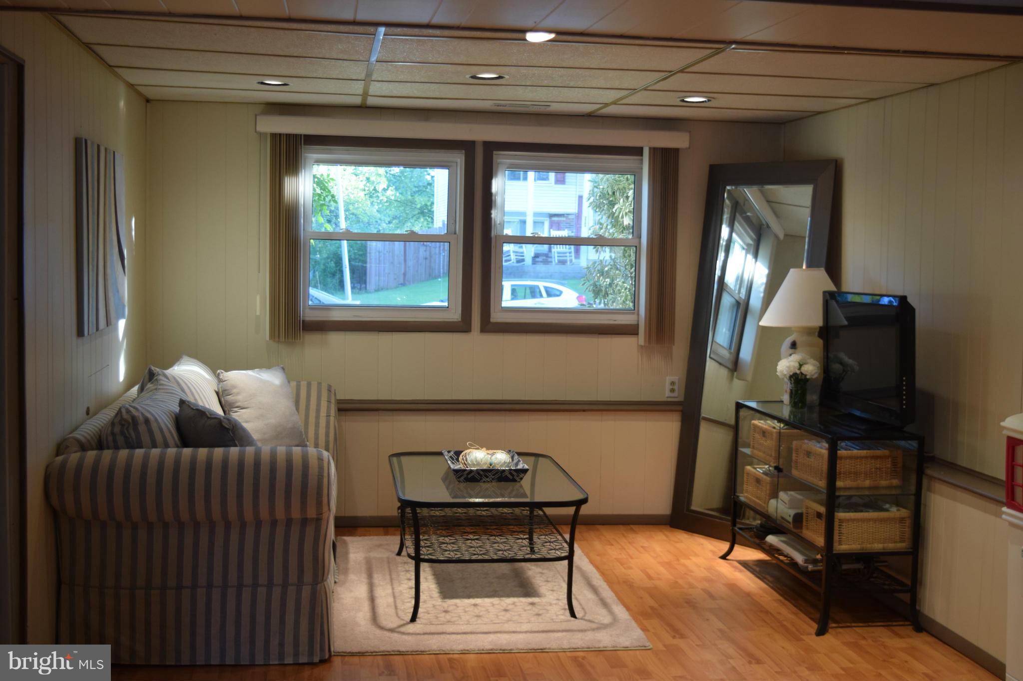 FOUR SEASONS ESTATES - Residential