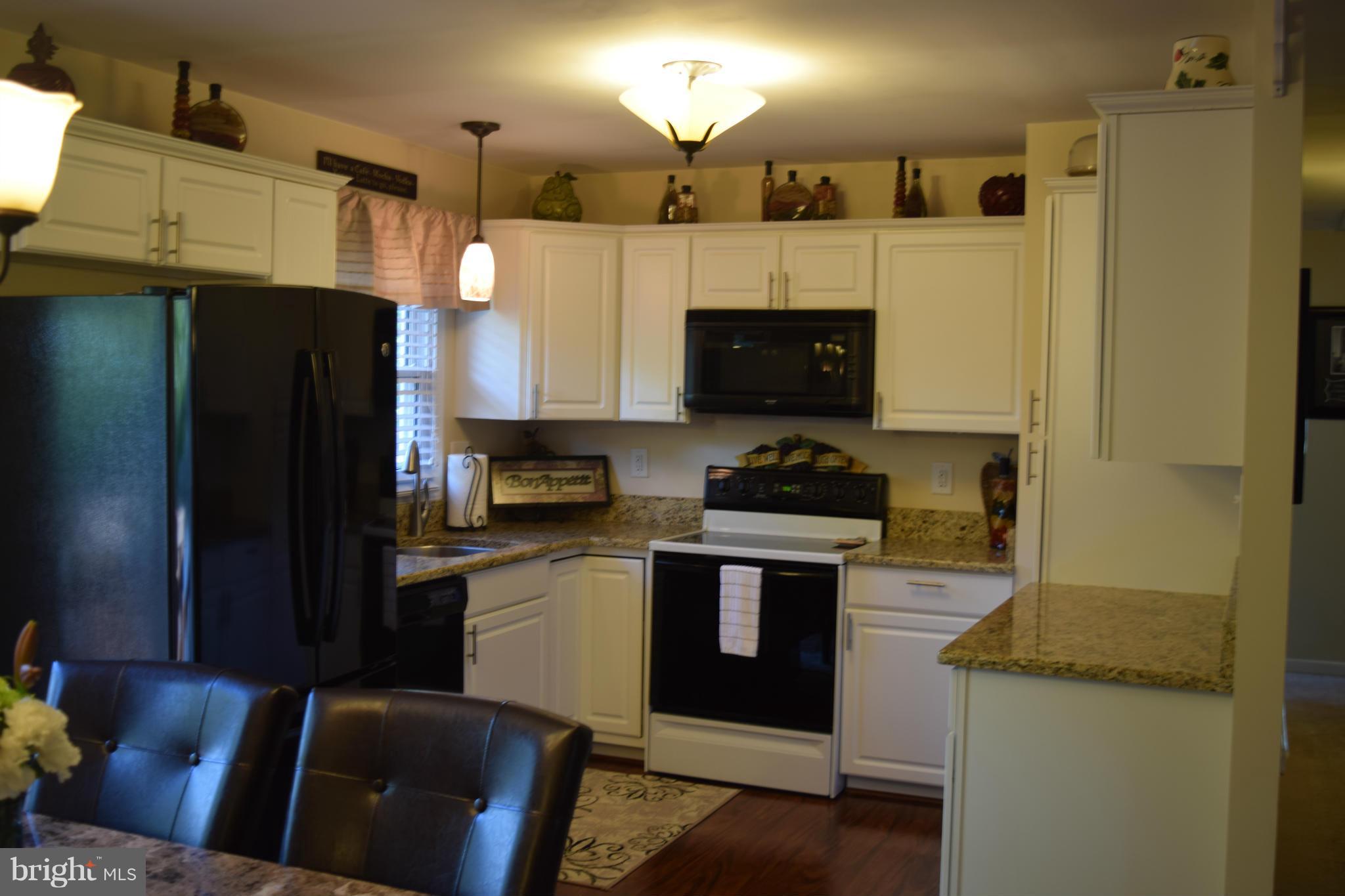 FOUR SEASONS ESTATES - Residential