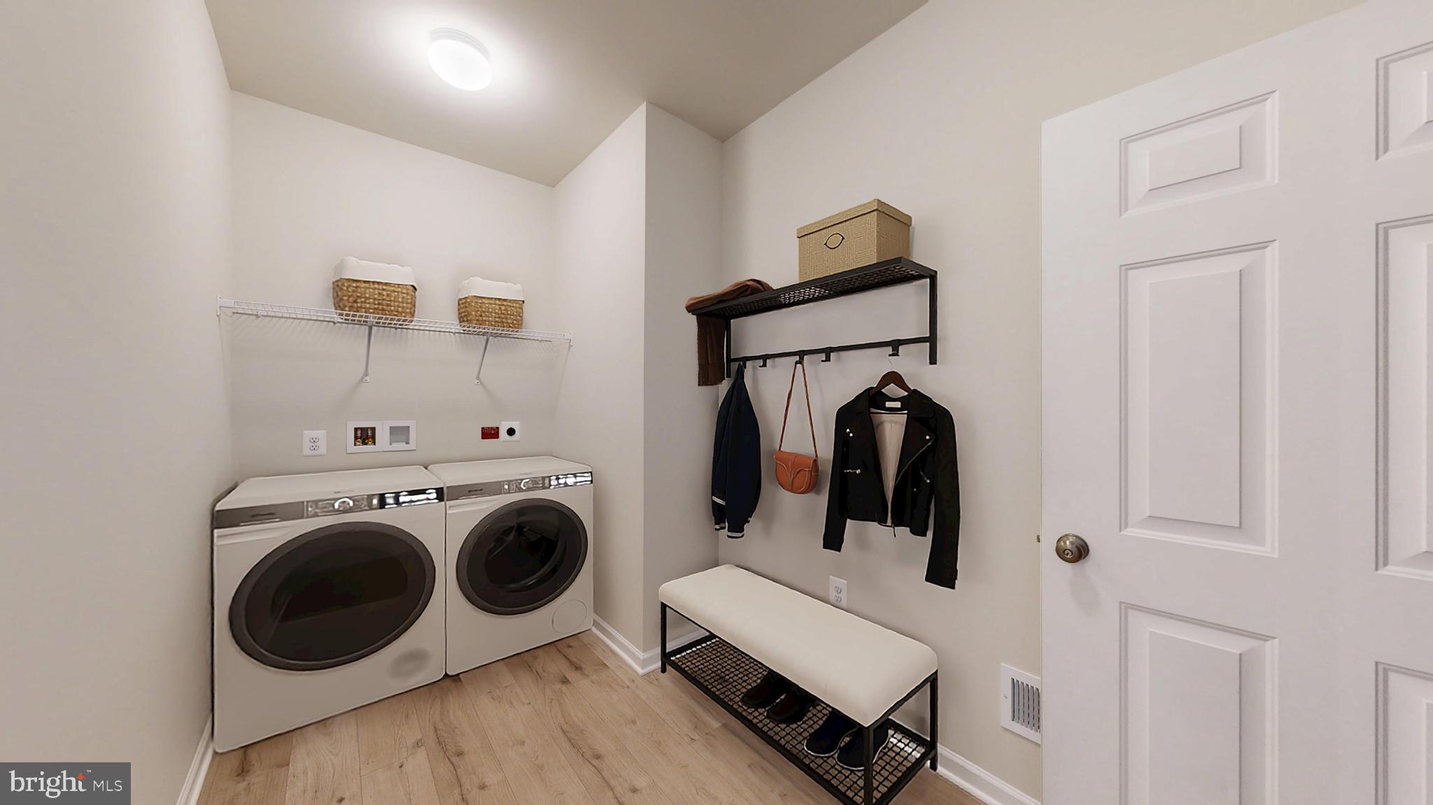 HIATT POINTE AT SNOWDEN BRIDGE - Residential