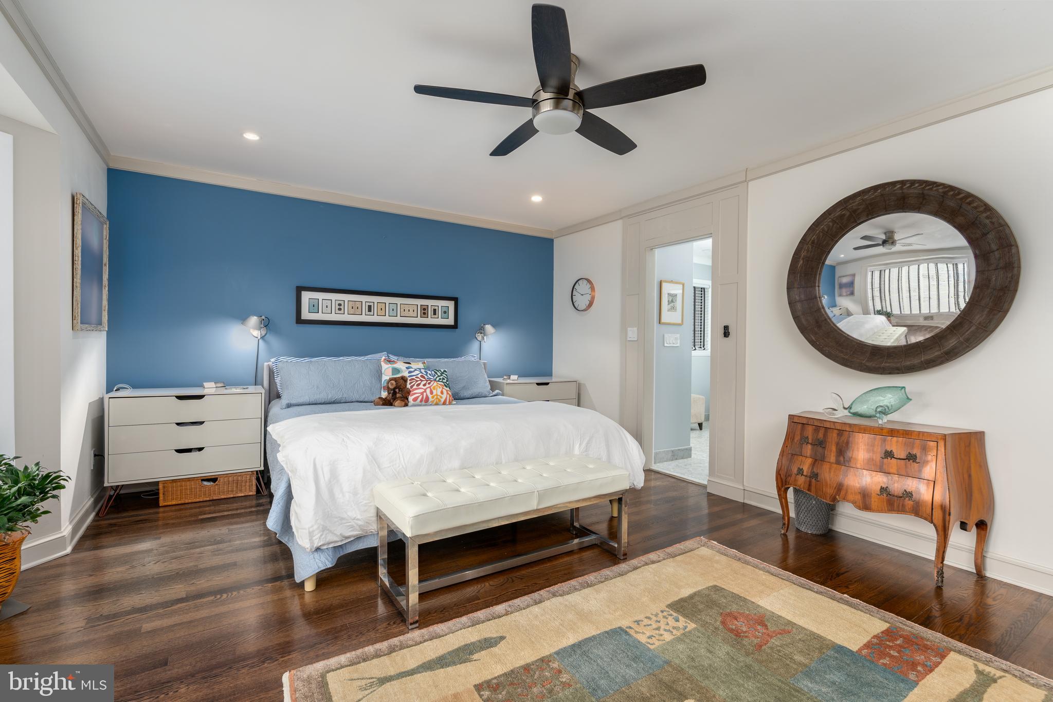 COUNTRY CLUB HILLS - Residential