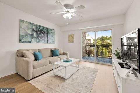 3309 WYNDHAM CIRCLE 3180 ALEXANDRIA VA 22302