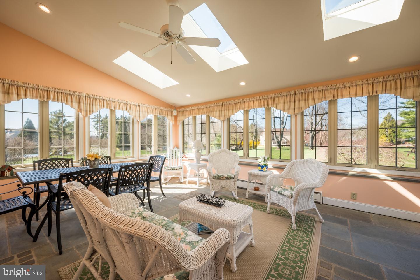 FOX RIDGE - Residential