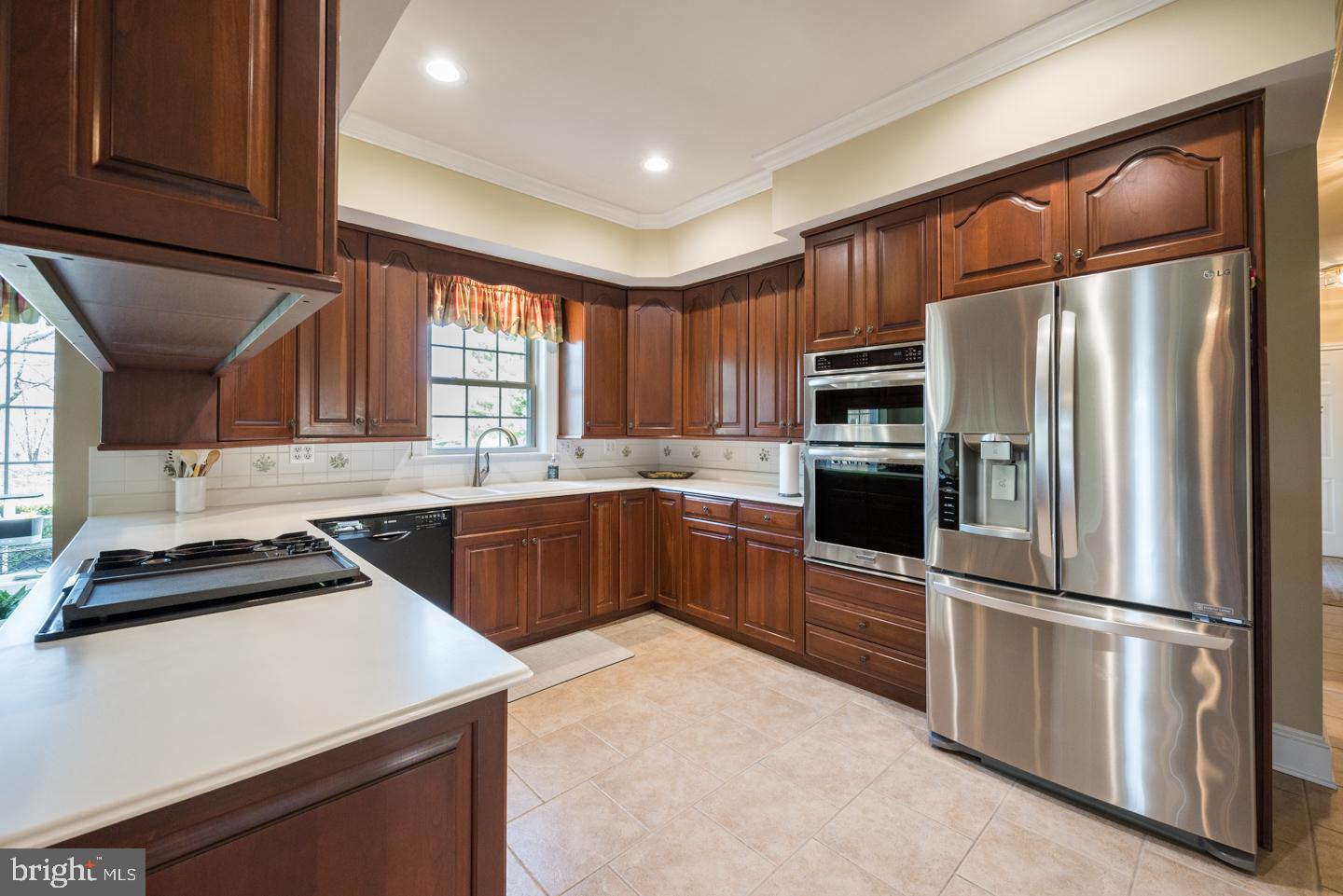 FOX RIDGE - Residential