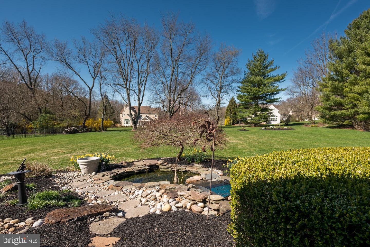 FOX RIDGE - Residential