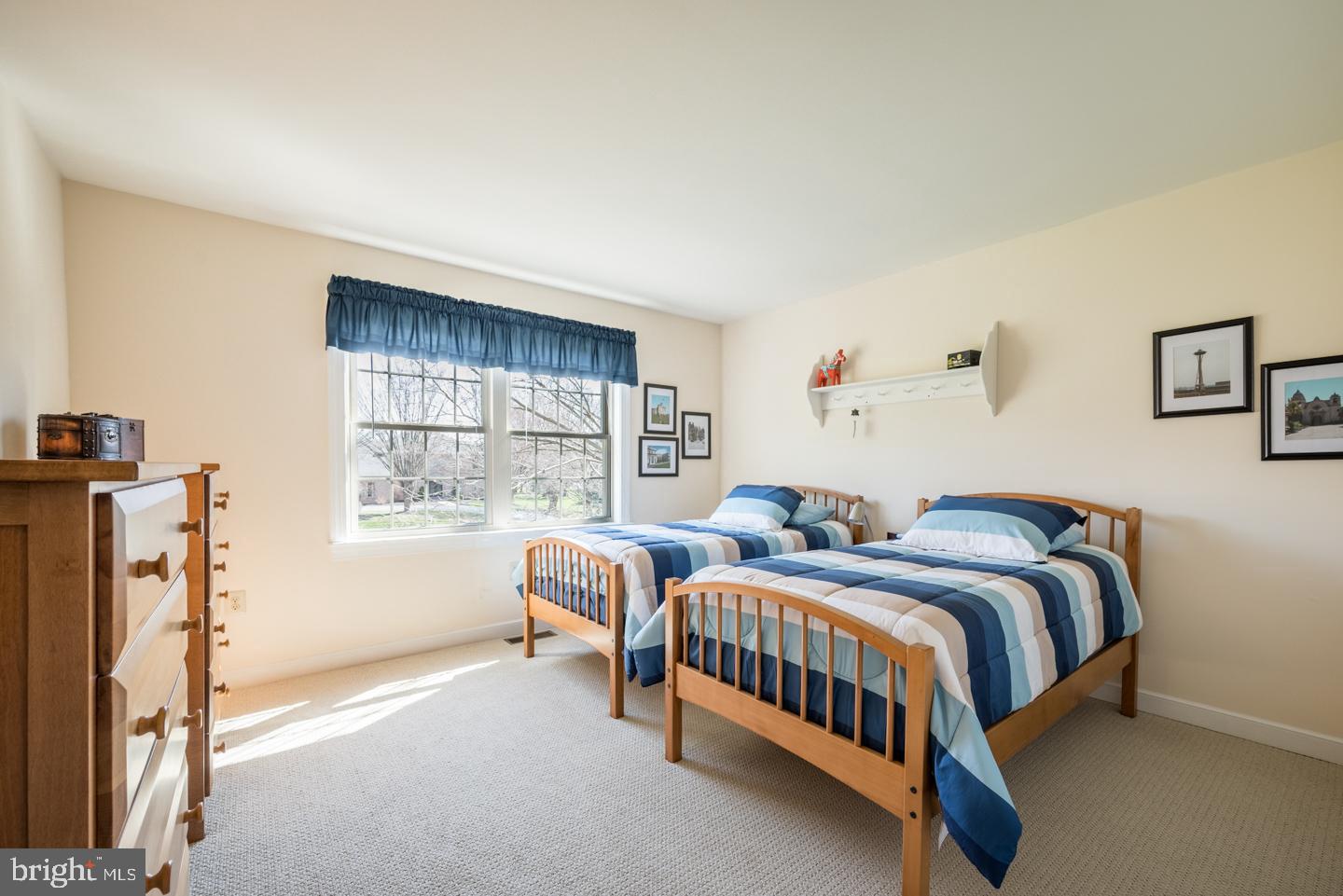 FOX RIDGE - Residential