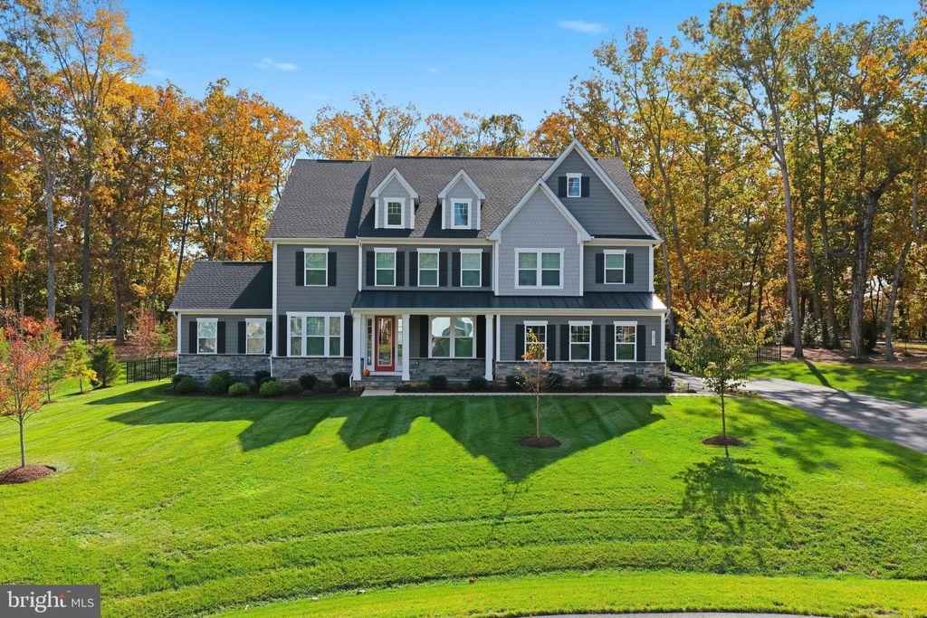 Photo of 10914 Canterbury Court, SPOTSYLVANIA, VA 22551 (MLS # VASP2037340)