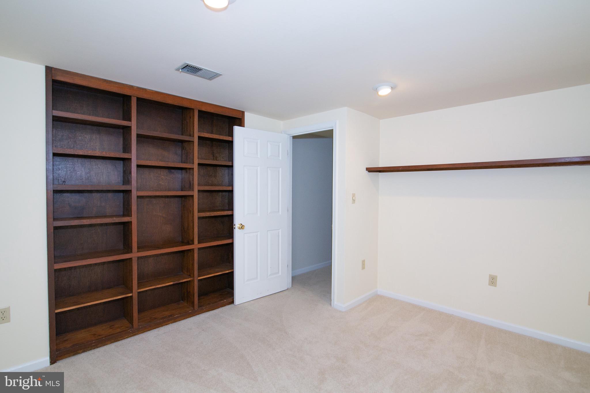 MONTCLAIR - Residential