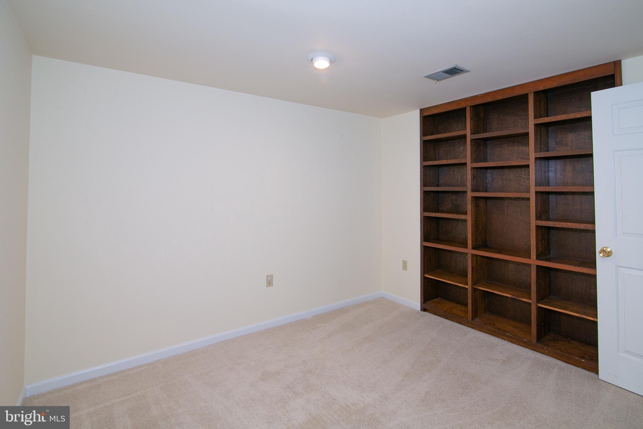 MONTCLAIR - Residential