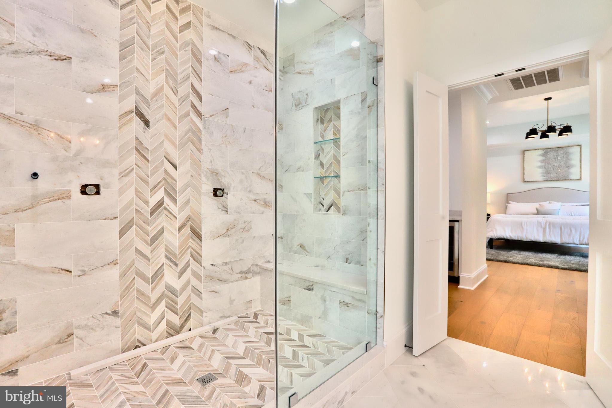 PICKETT ESTATES - Residential