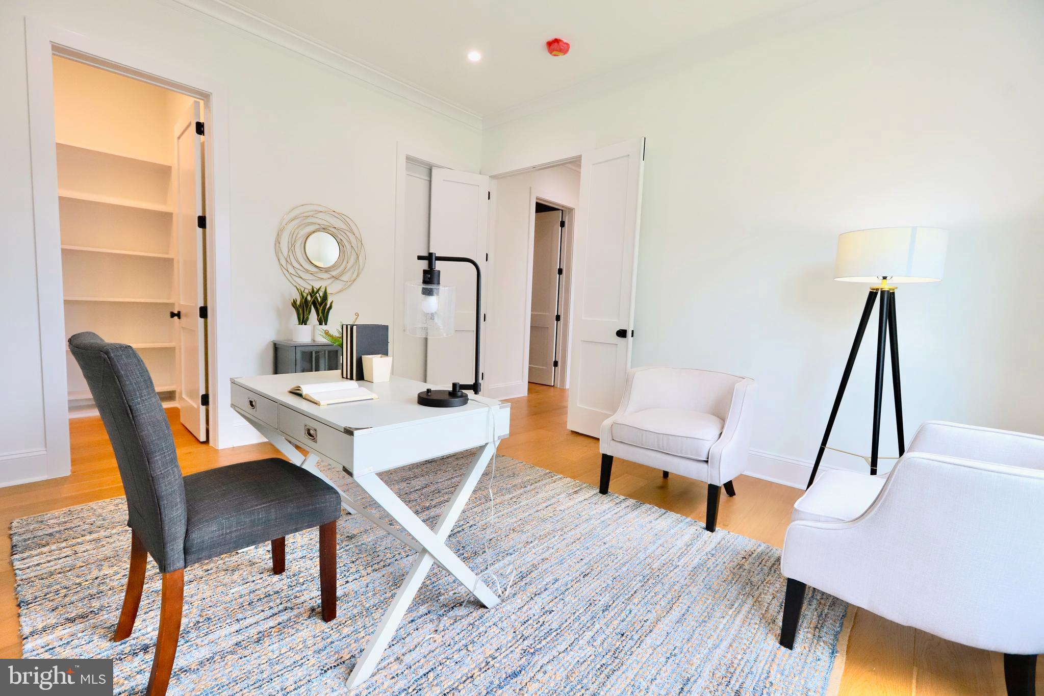 PICKETT ESTATES - Residential