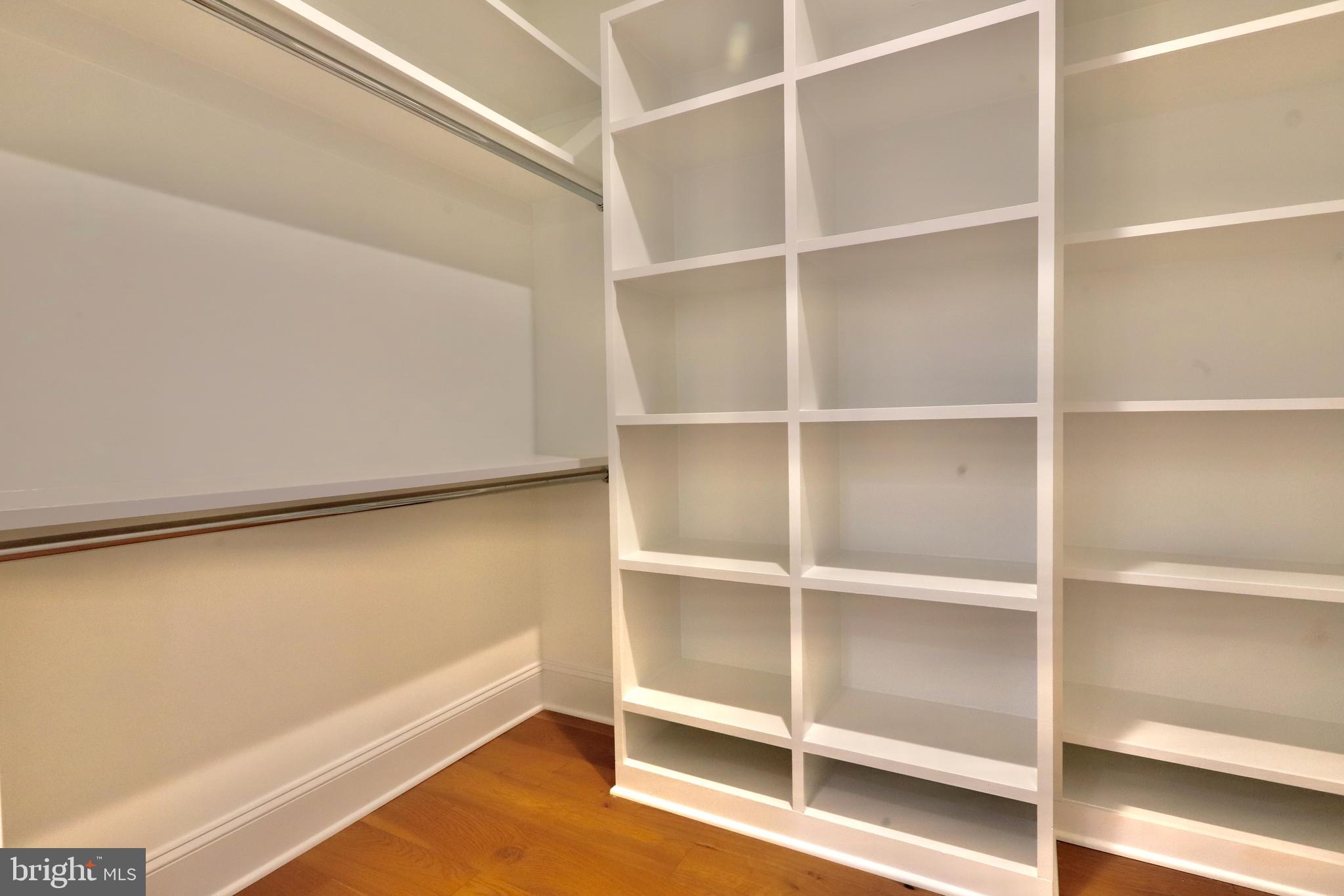 PICKETT ESTATES - Residential