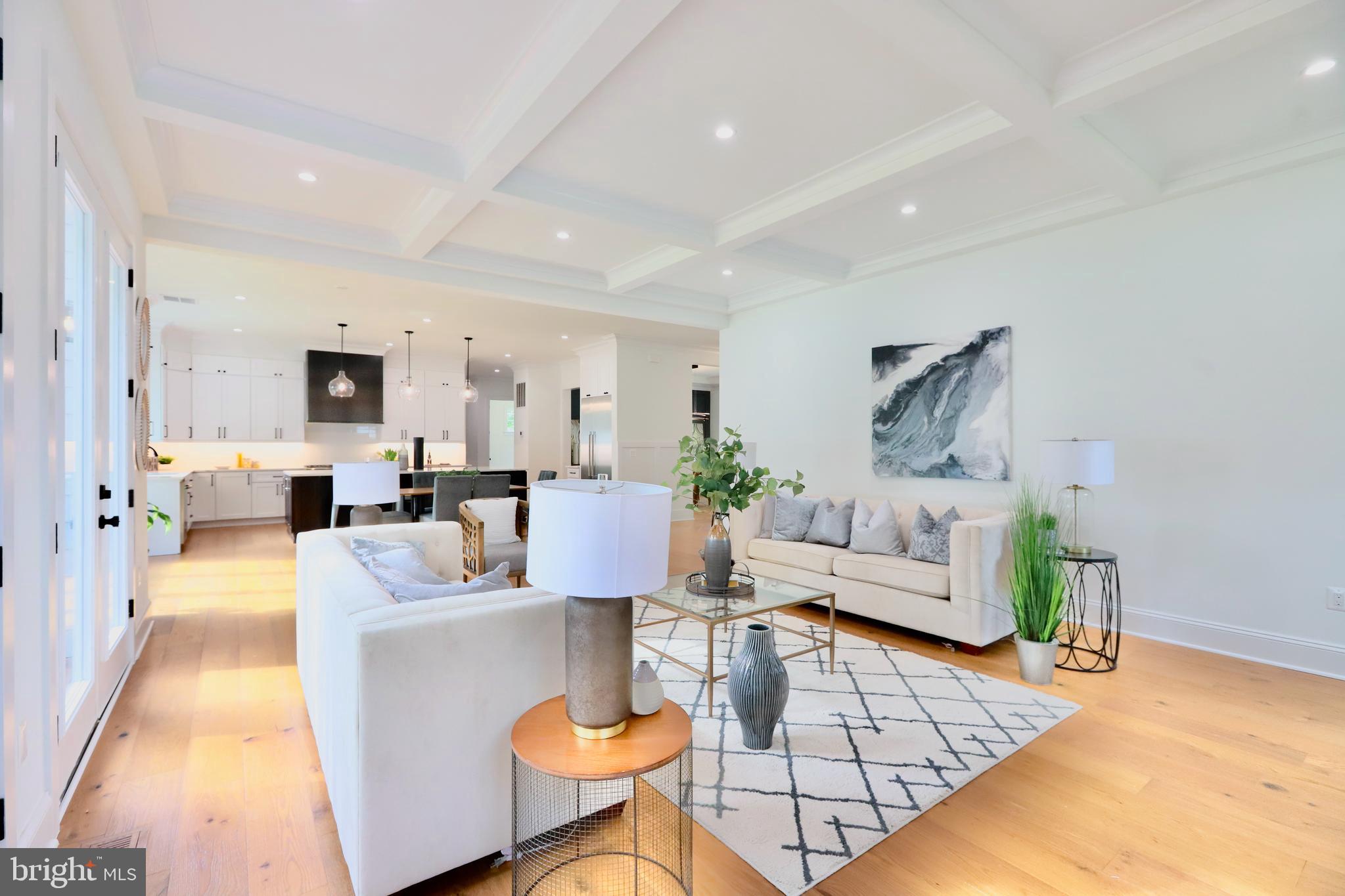 PICKETT ESTATES - Residential