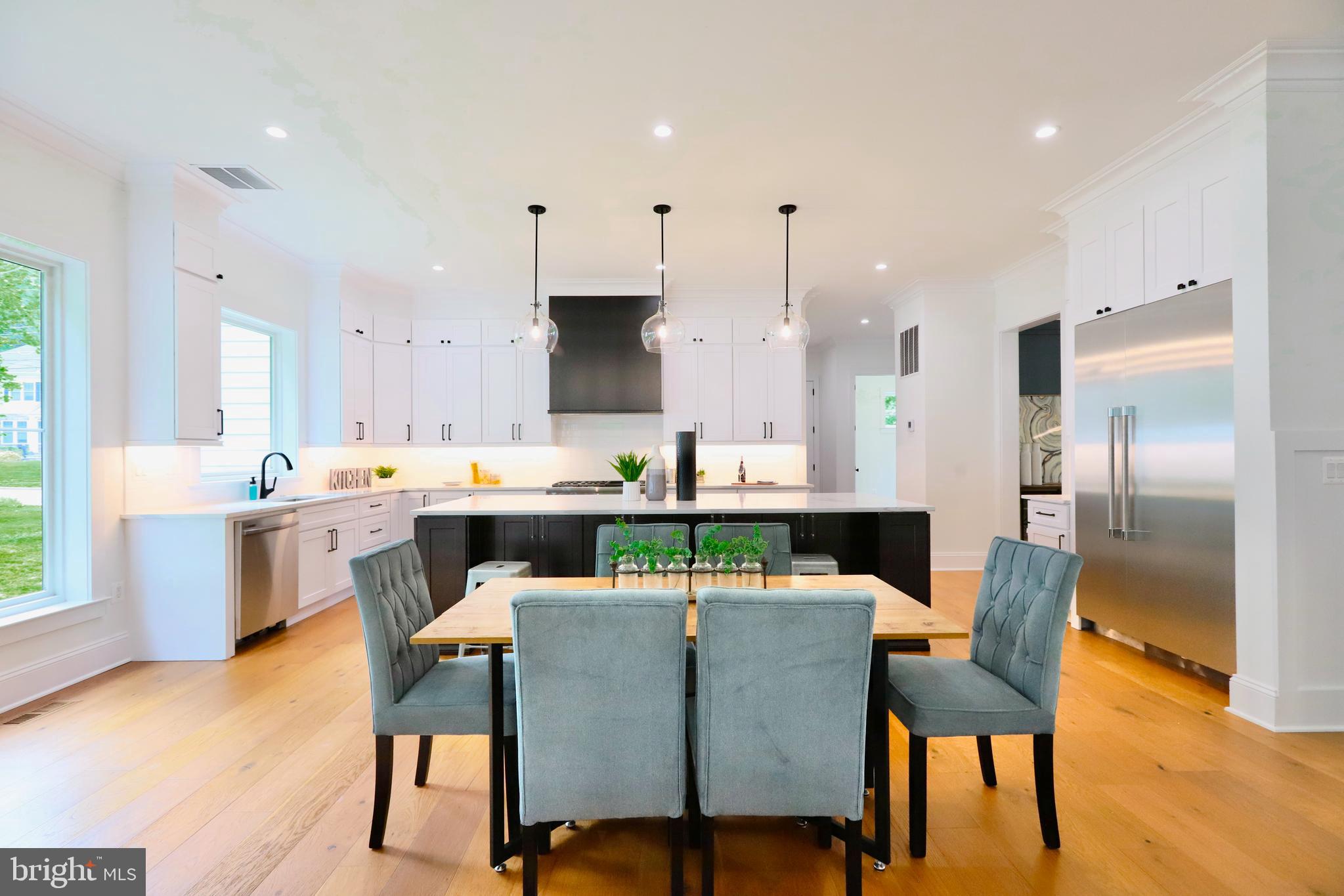 PICKETT ESTATES - Residential