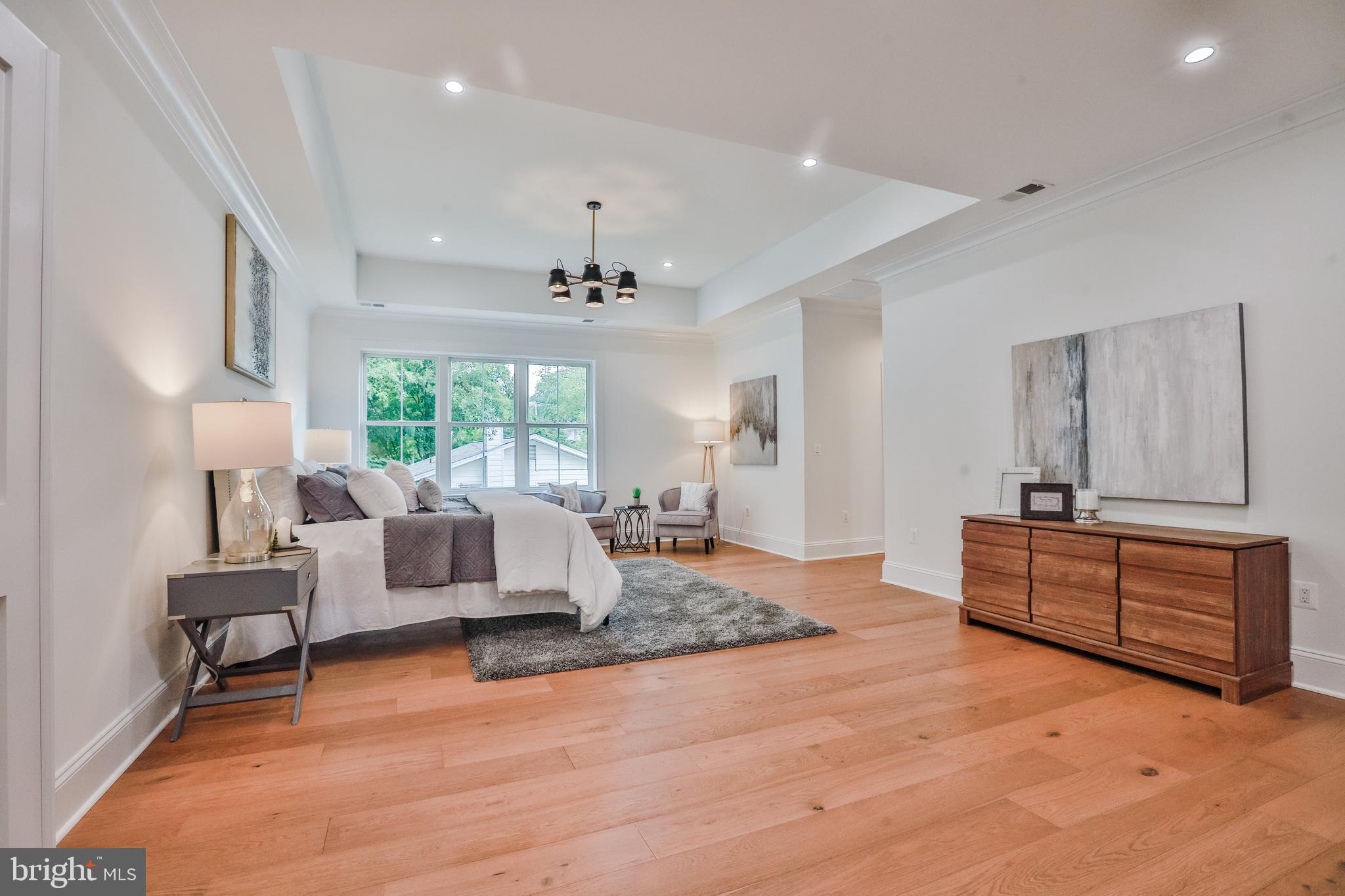 PICKETT ESTATES - Residential