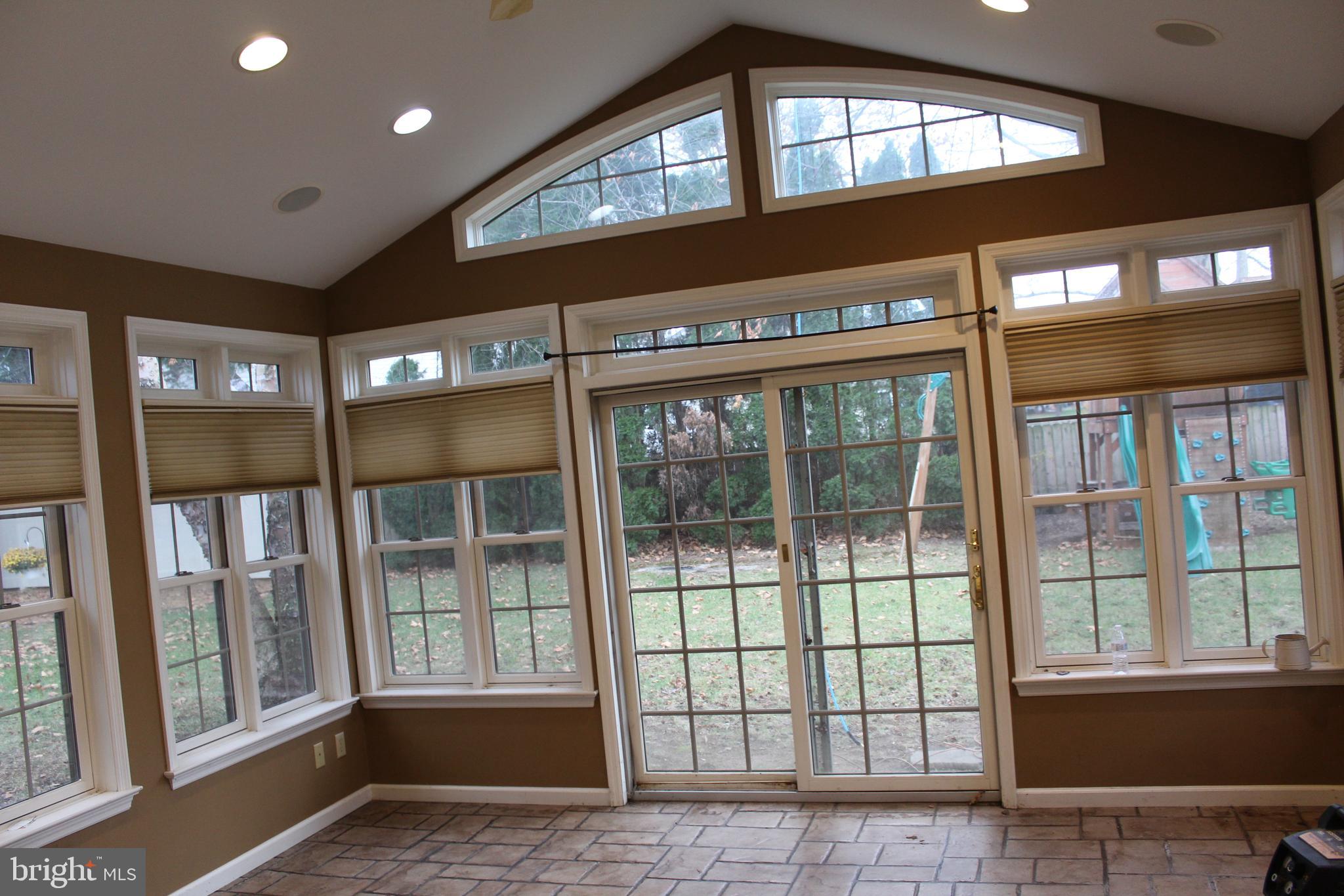 SOUTHPOINT - Residential Lease