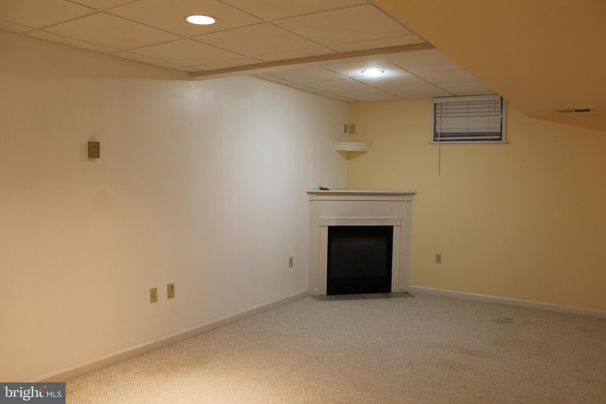 SOUTHPOINT - Residential Lease