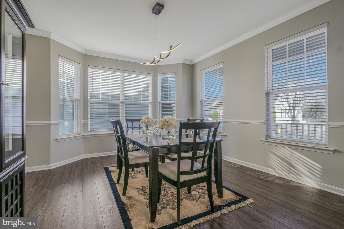 HUNTERS RUN - Residential