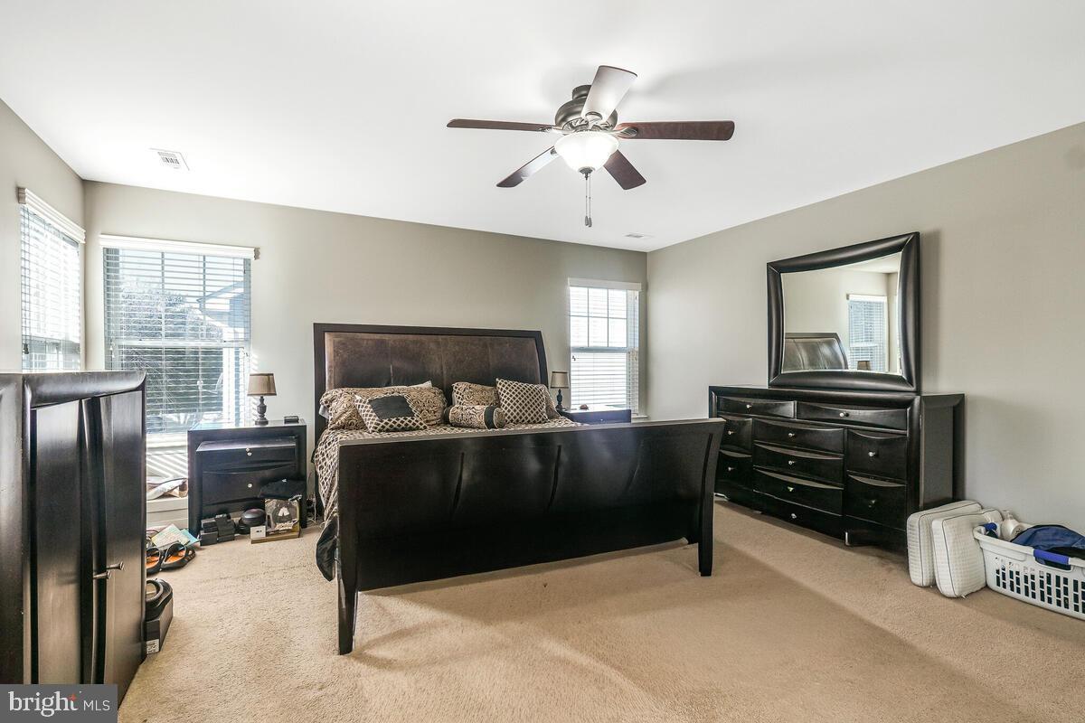 HUNTERS RUN - Residential