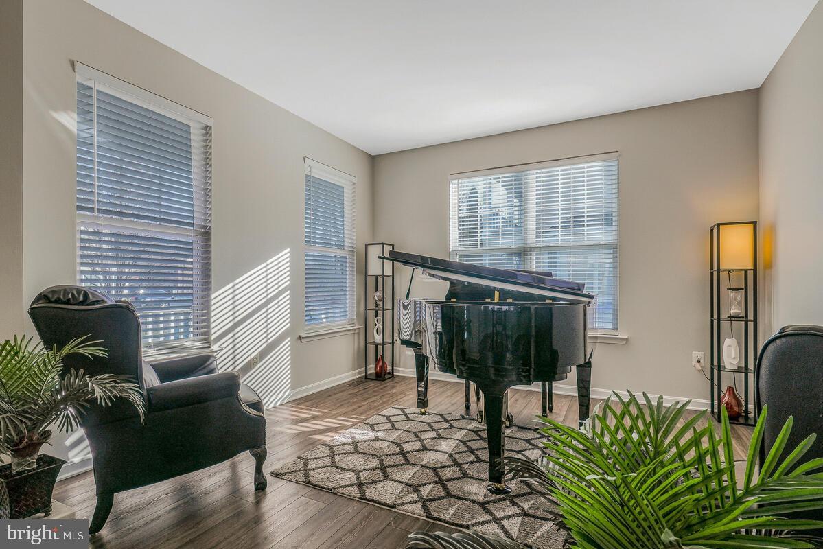 HUNTERS RUN - Residential