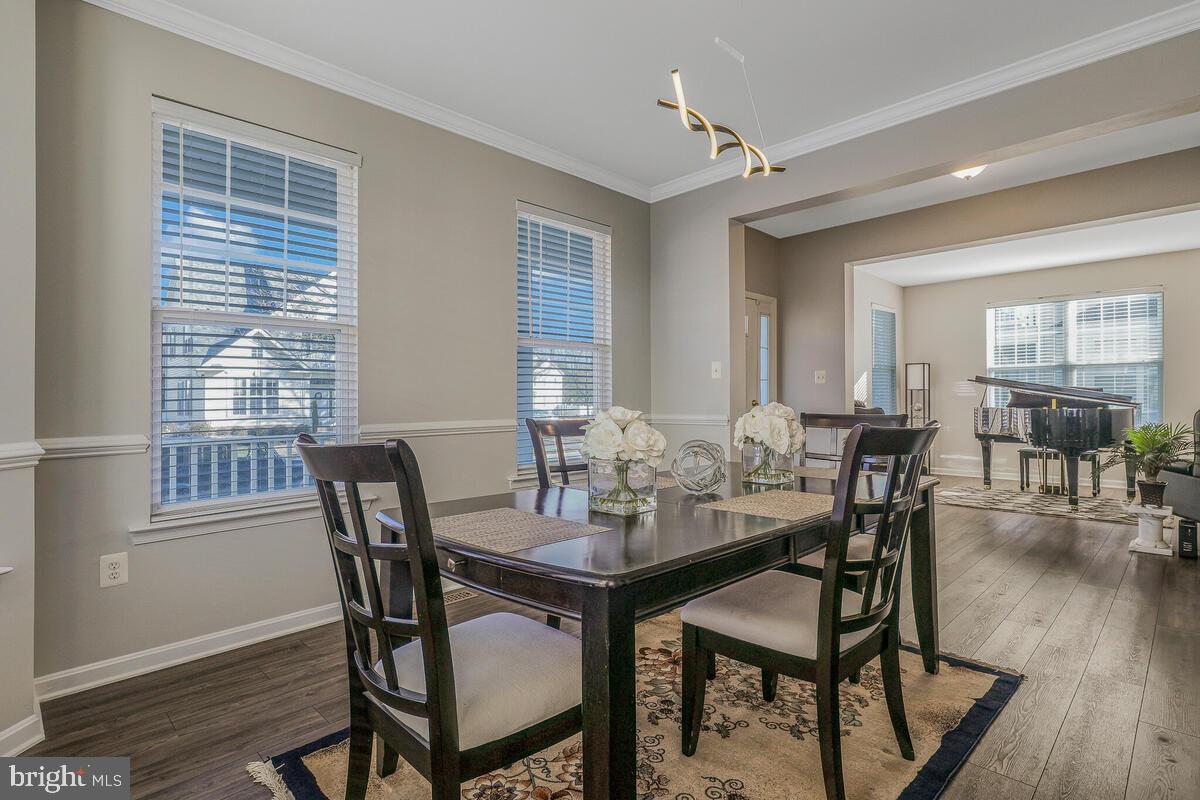 HUNTERS RUN - Residential