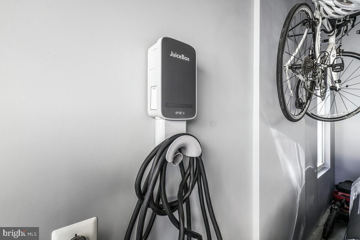 HUNTERS RUN - Residential