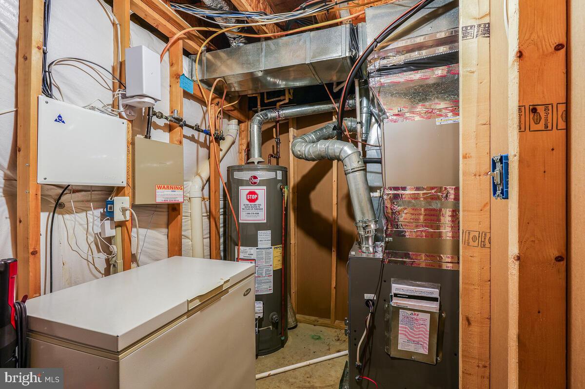 HUNTERS RUN - Residential