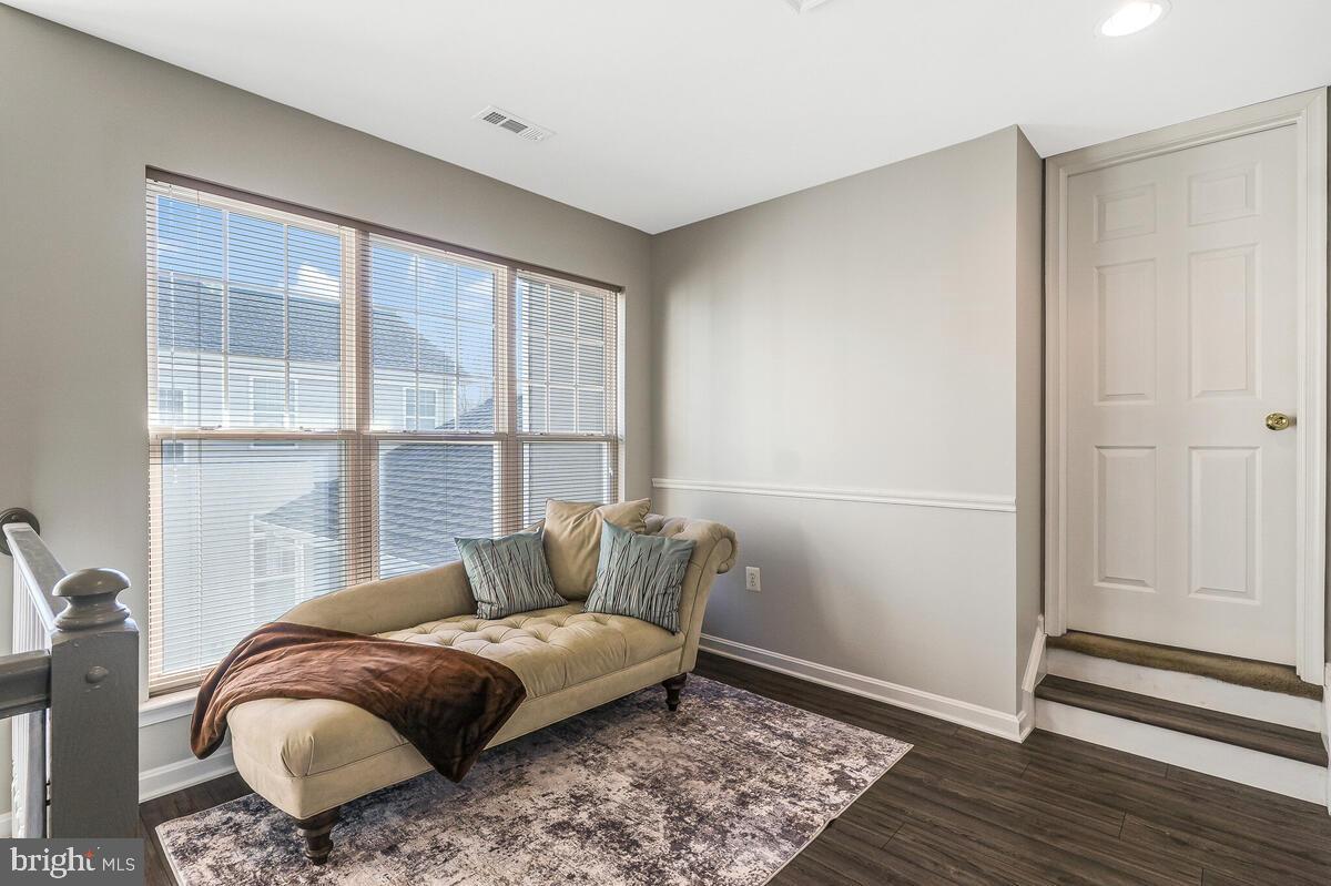 HUNTERS RUN - Residential