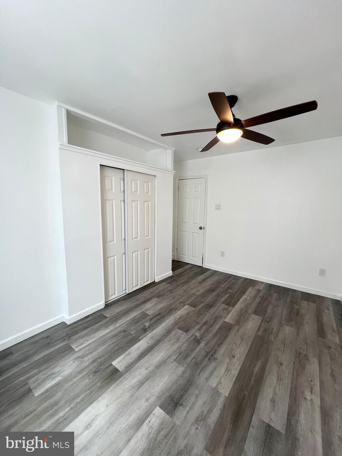 ELMWOOD PARK - Residential