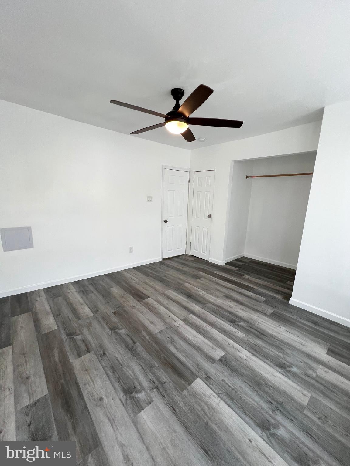 ELMWOOD PARK - Residential