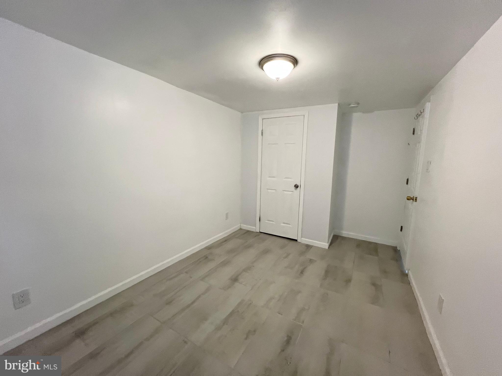 ELMWOOD PARK - Residential
