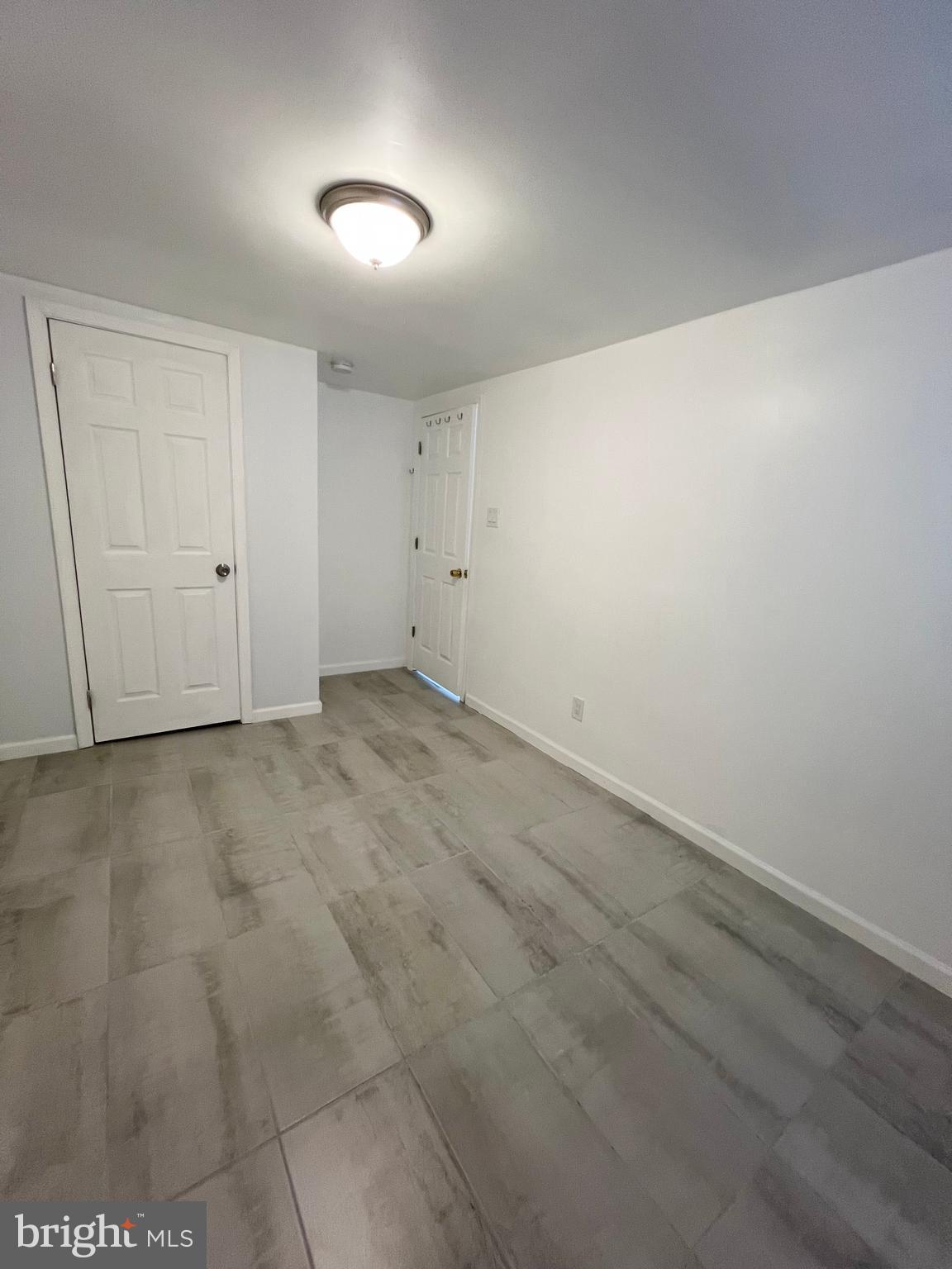 ELMWOOD PARK - Residential