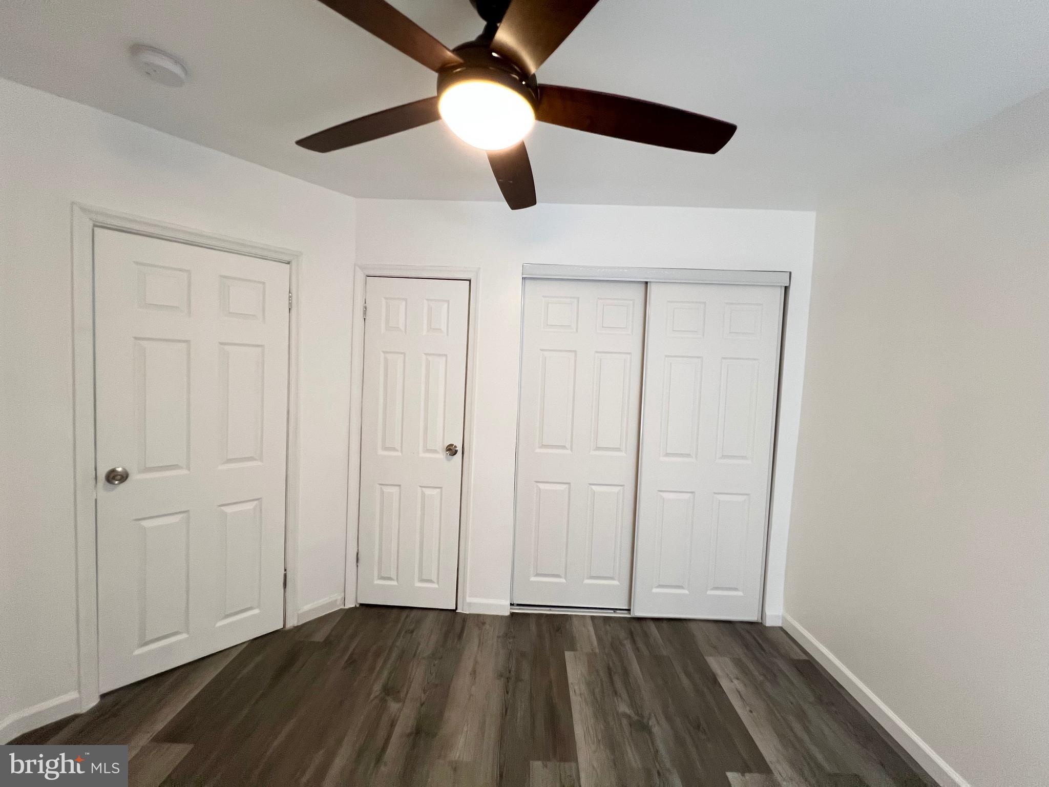 ELMWOOD PARK - Residential