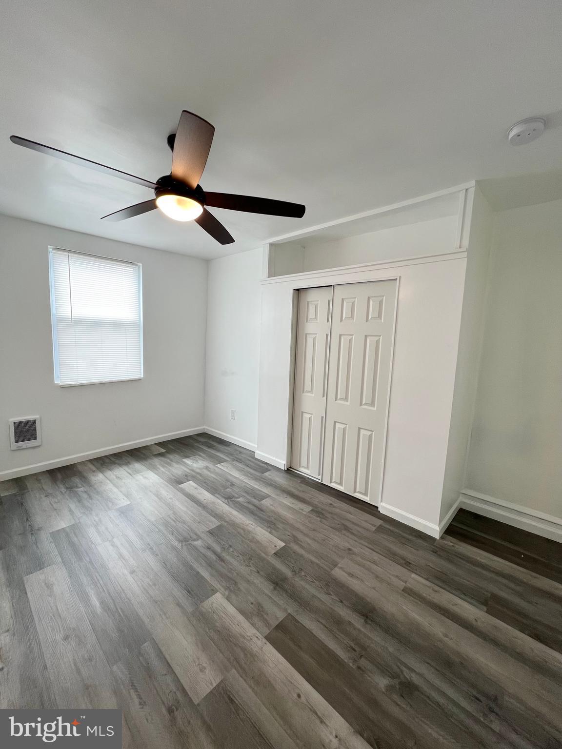 ELMWOOD PARK - Residential
